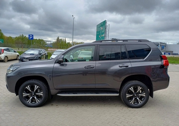 Toyota Land Cruiser cena 239900 przebieg: 93161, rok produkcji 2019 z Krasnobród małe 46